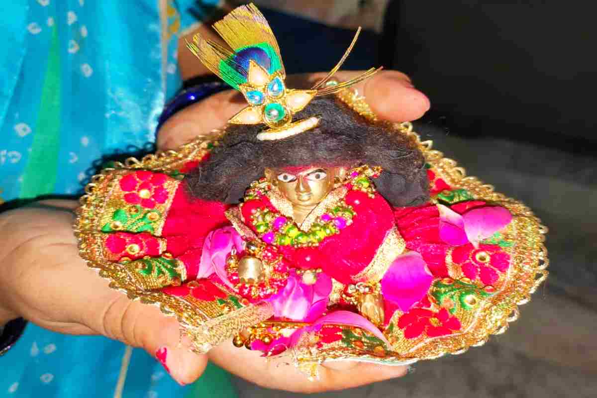 Laddu Gopal Puja Vidhi